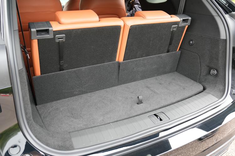 JAECOO 8 ESTATE 1.5T SHS-P Luxury 5dr Auto [7 Seater]